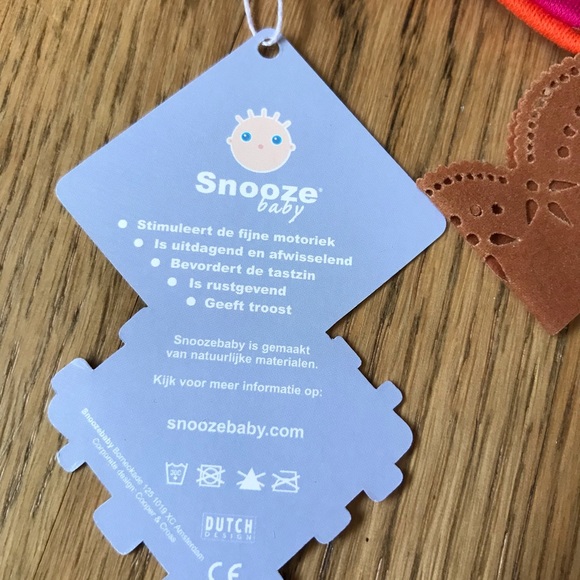 Snooze Baby teething or burp cloth NWT - Picture 4 of 6